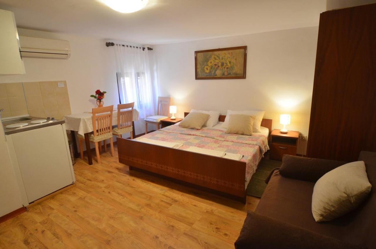 Andronella Studios Rovinj Extérieur photo